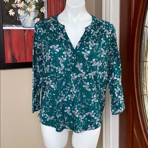 H&M flowery top. Medium